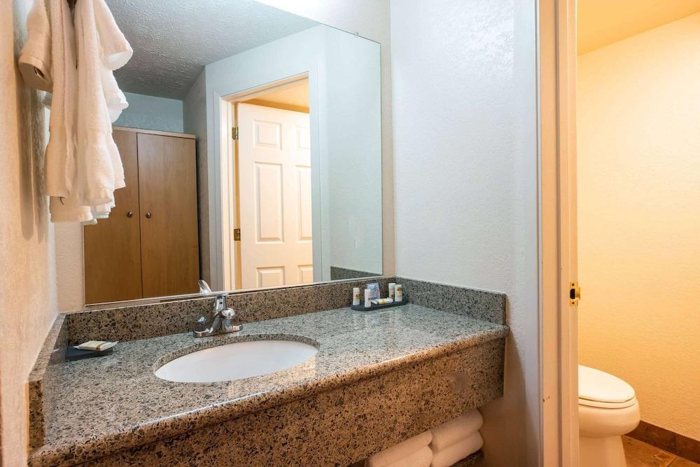 Wenatchee Inn Bagian luar foto