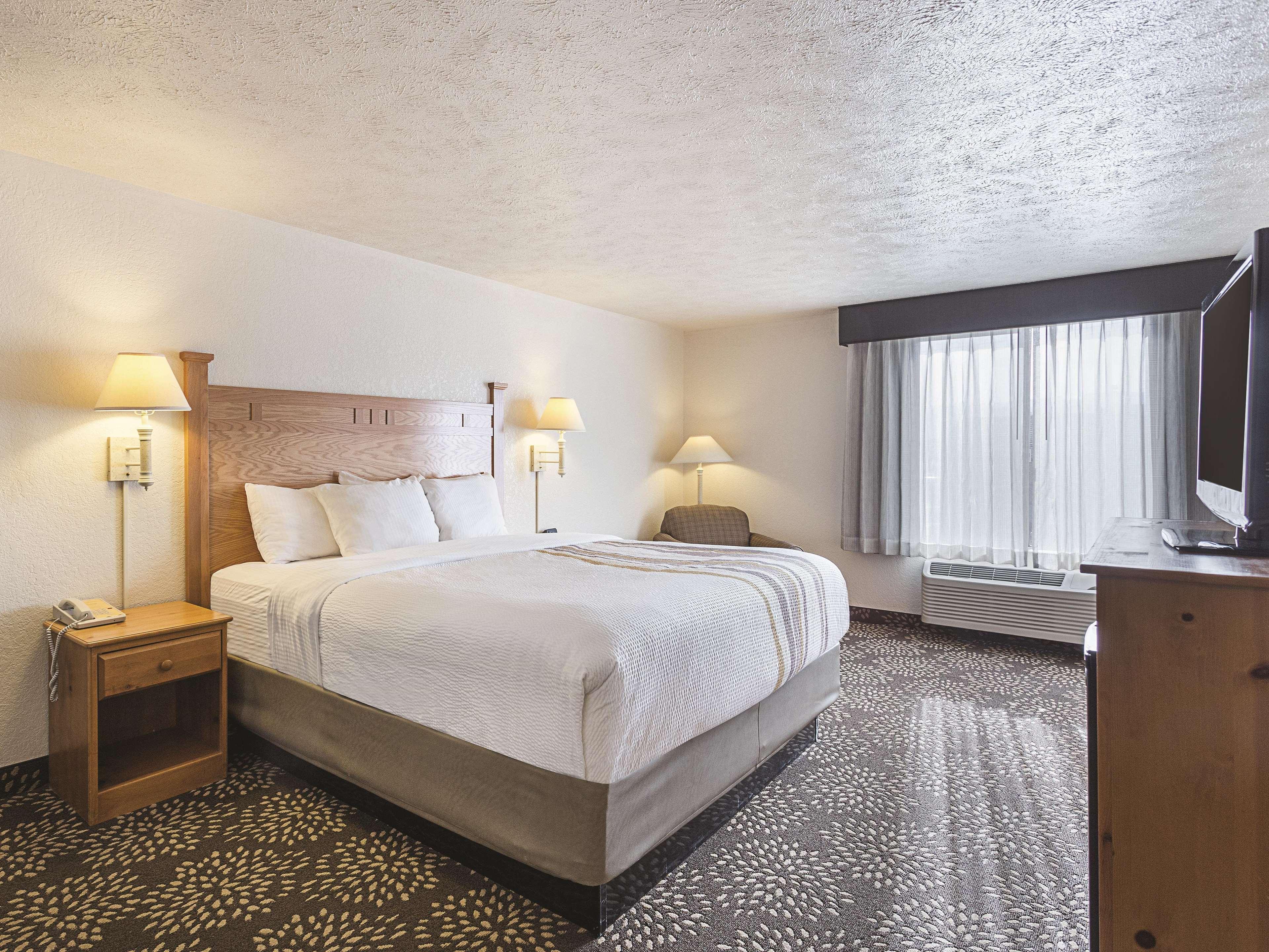 Wenatchee Inn Bagian luar foto