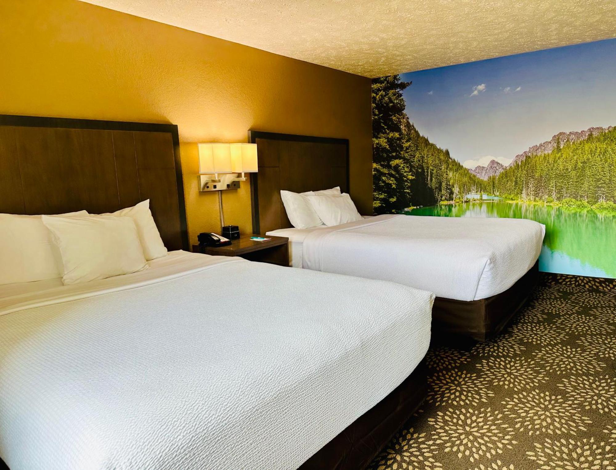 Wenatchee Inn Bagian luar foto