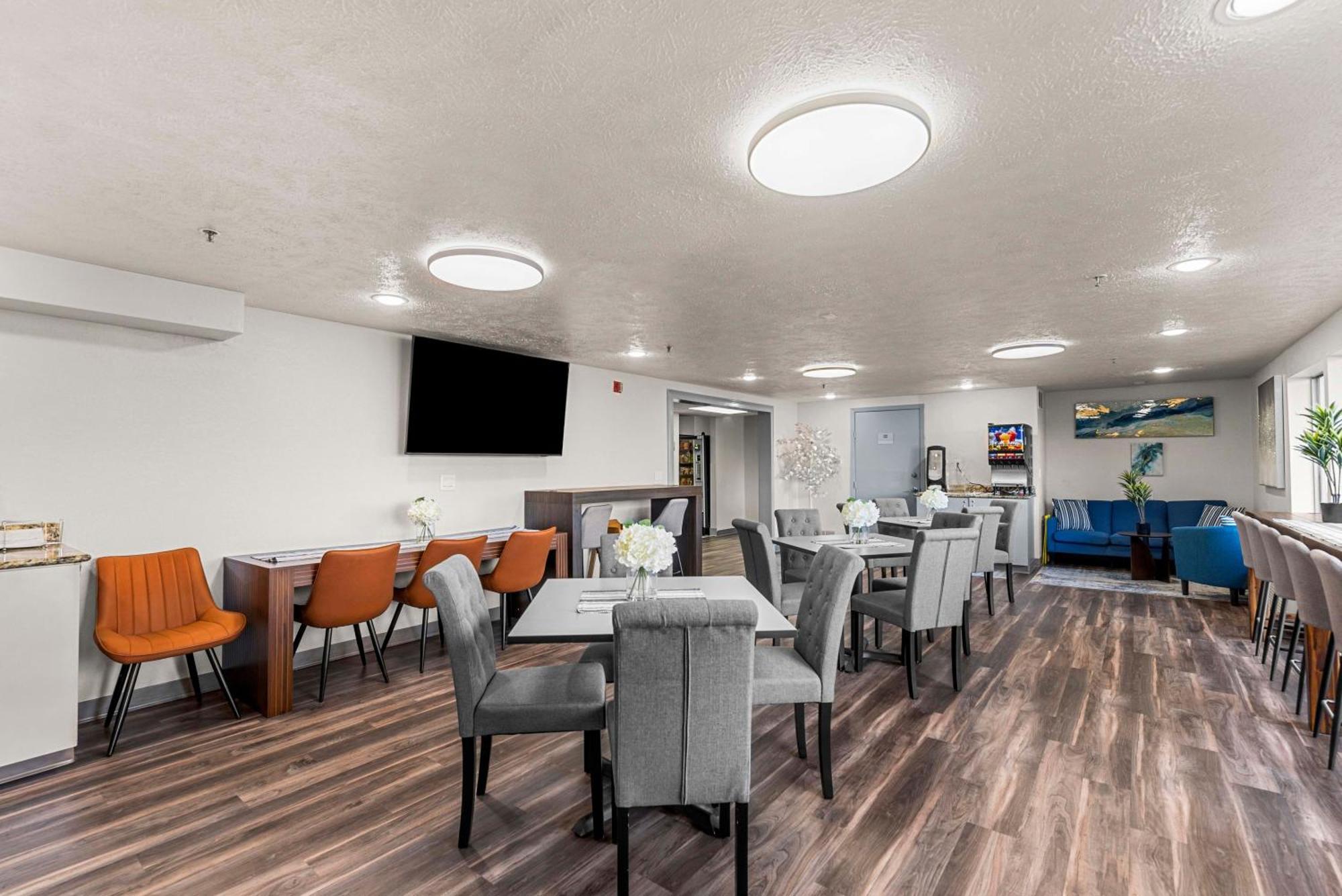 Wenatchee Inn Bagian luar foto
