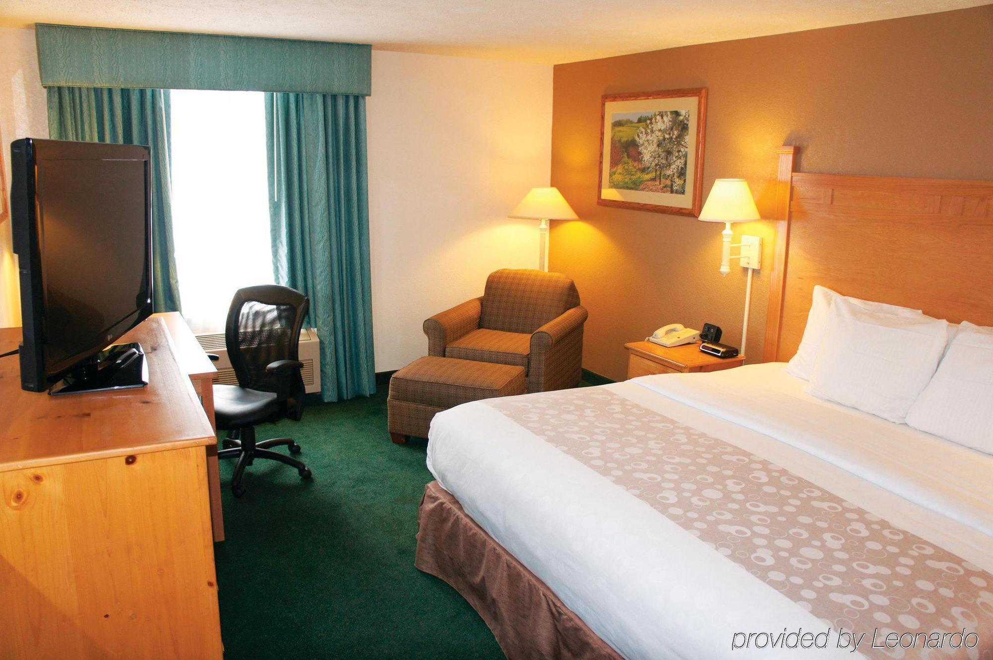 Wenatchee Inn Bagian luar foto