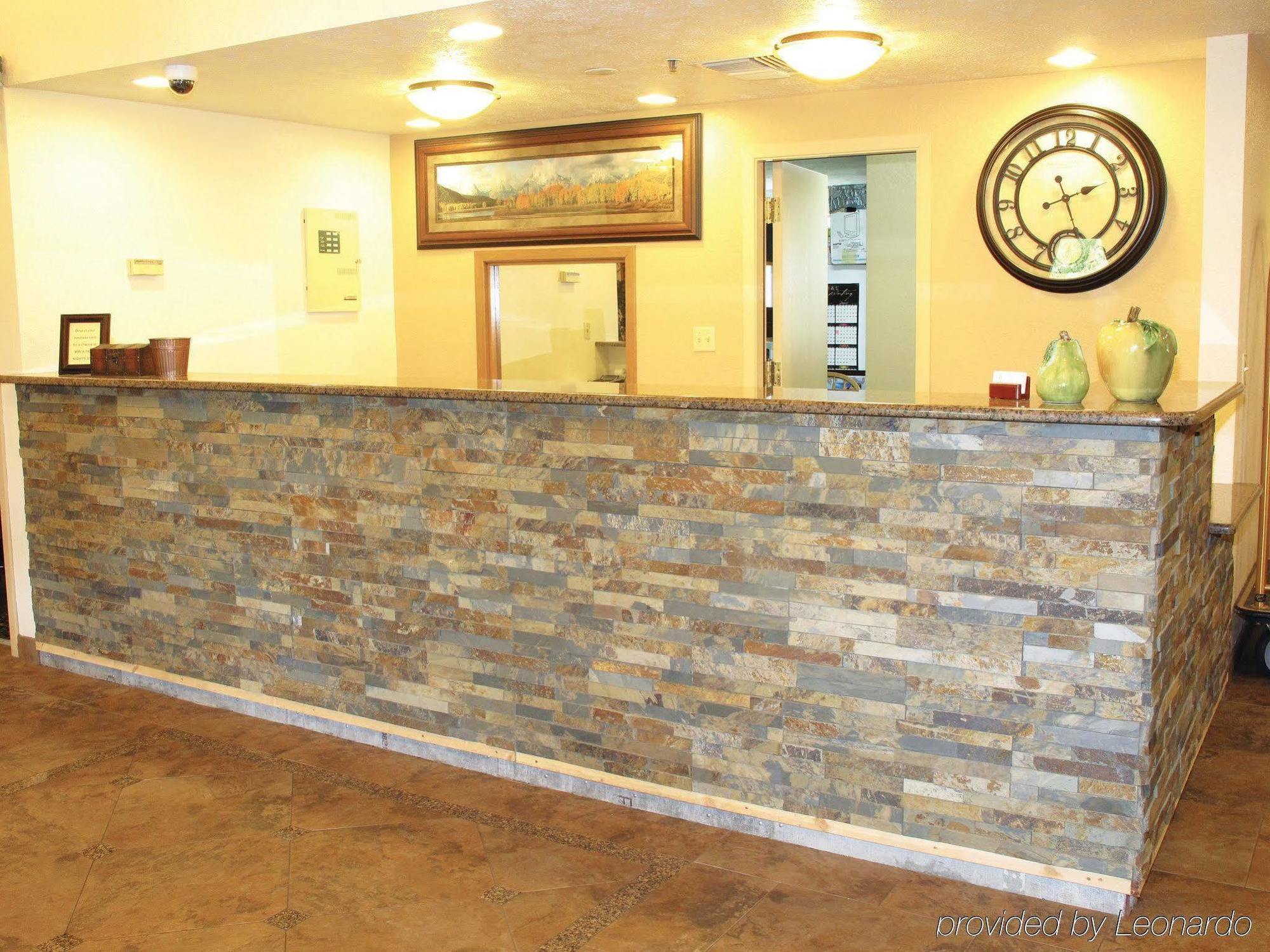 Wenatchee Inn Bagian luar foto